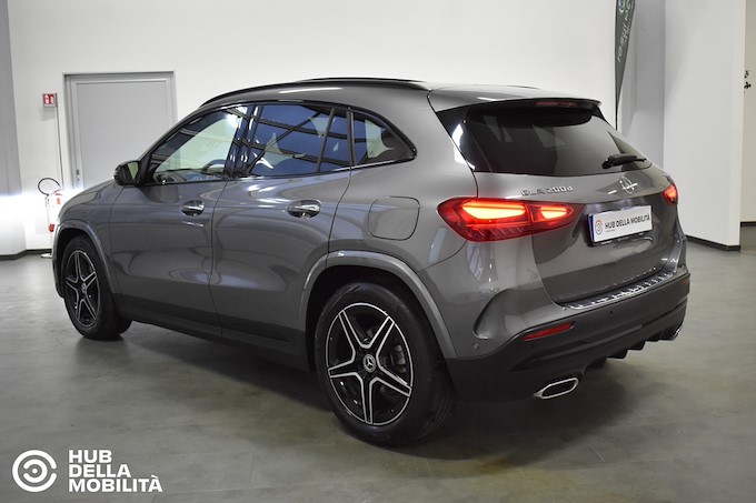 MERCEDES-BENZ GLA 200 d Automatic 4Matic AMG Line Premium Plus
